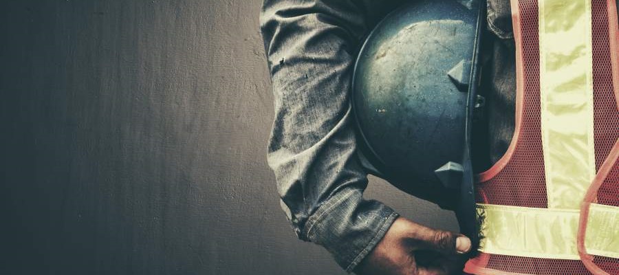 Hard hat, safety boots, gloves, ear protection, hearing protection, personal protective equipment, PPE, safety guide to PPE, reducing injury, safety habits, keeping workers safe, safe working environment, hazard potential, SafeStart, SafeStart International, safety habits, workplace safety, occupational safety, improve safety culture, boost safety awareness, reduce human failure, reduce injuries, injury reduction, reduce accident rates, improve company figures, prevent critical errors, implement a positive culture change at your company, promote employee engagement, boost employee commitment, 24/7 safety, safety round the clock, being safe 24/7, safe behavioural patterns, learn safe behaviour, acquire universal safety skills, safety skill for families, safety skills for children, safety skills for everyone, safety training for employees, safety for the whole company, safety training for kids, improve operational efficiency, improve quality, safety-related habits, safety-related behaviour, risk patterns, ensure high performance, critical states, critical decisions, critical errors, how injuries occur, how to prevent injuries, how to prevent accidents